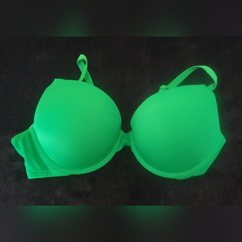 Victoria's Secret Bold Green Bra